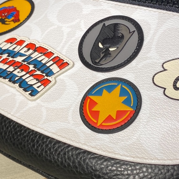 FINAL SALE! COACH MARVEL Belt Bag Patch Spiderman - Picture 4 of 16